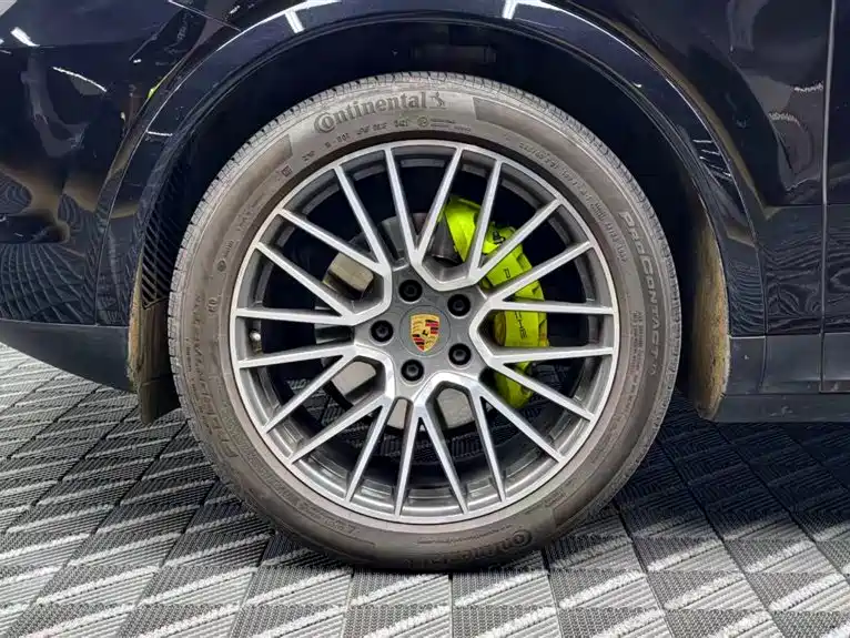 PORSCHE CAYENNE NEW ENERGY