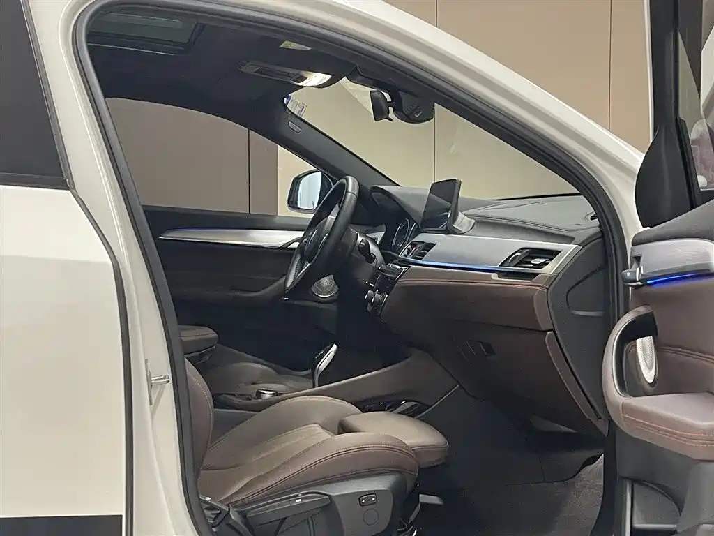 BMW X2 2021 Facelift xDrive25i Shadow Night Edition фото 17