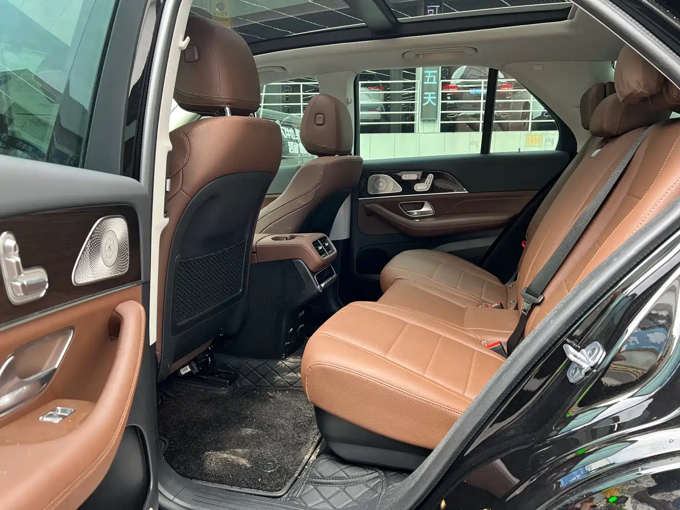 Mercedes-Benz GLE 2025 GLE 350 4MATIC Fashion фото 4