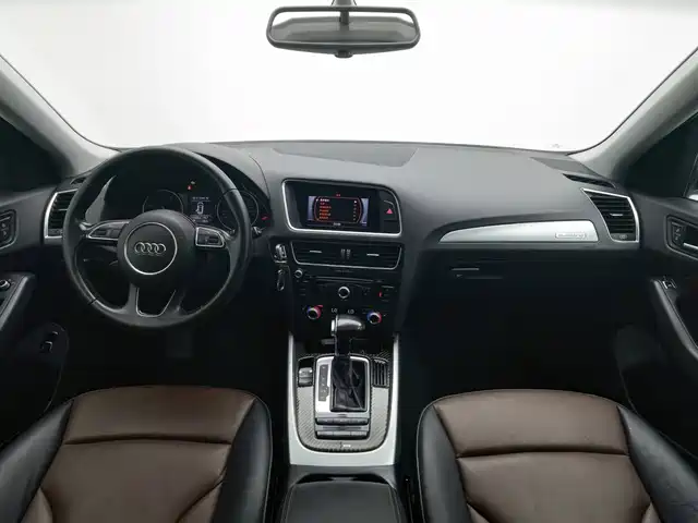Audi Q5 2016 40 TFSI Technology Model — фото 5