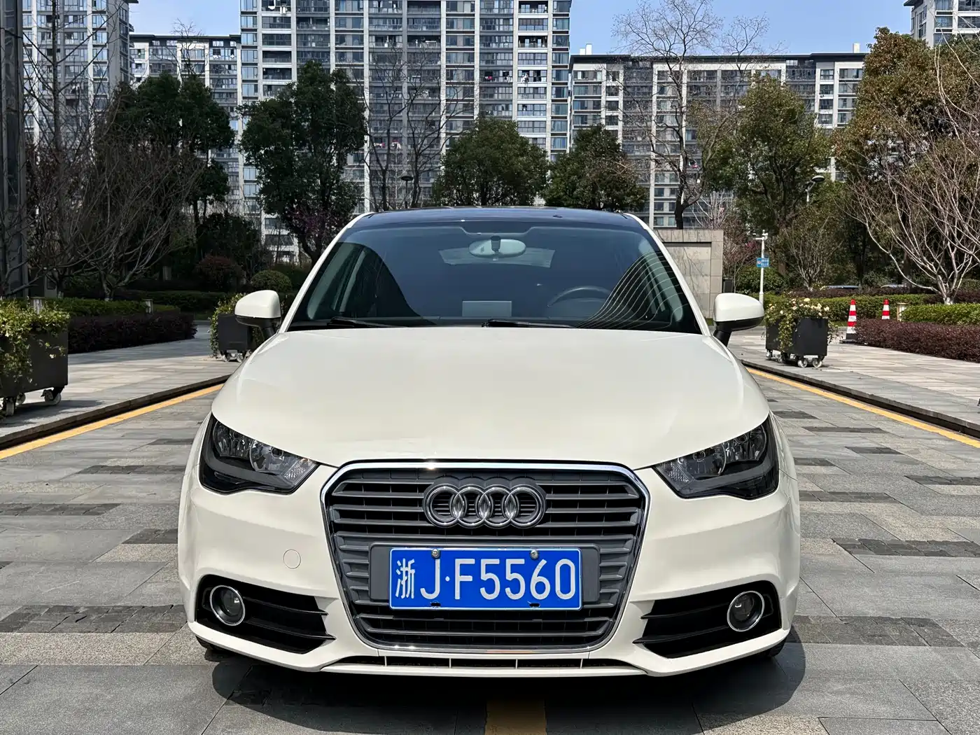 Audi A1 2013 Model 30 TFSI Sportback Ego фото 2