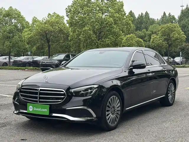 Mercedes-Benz E-Class 2021