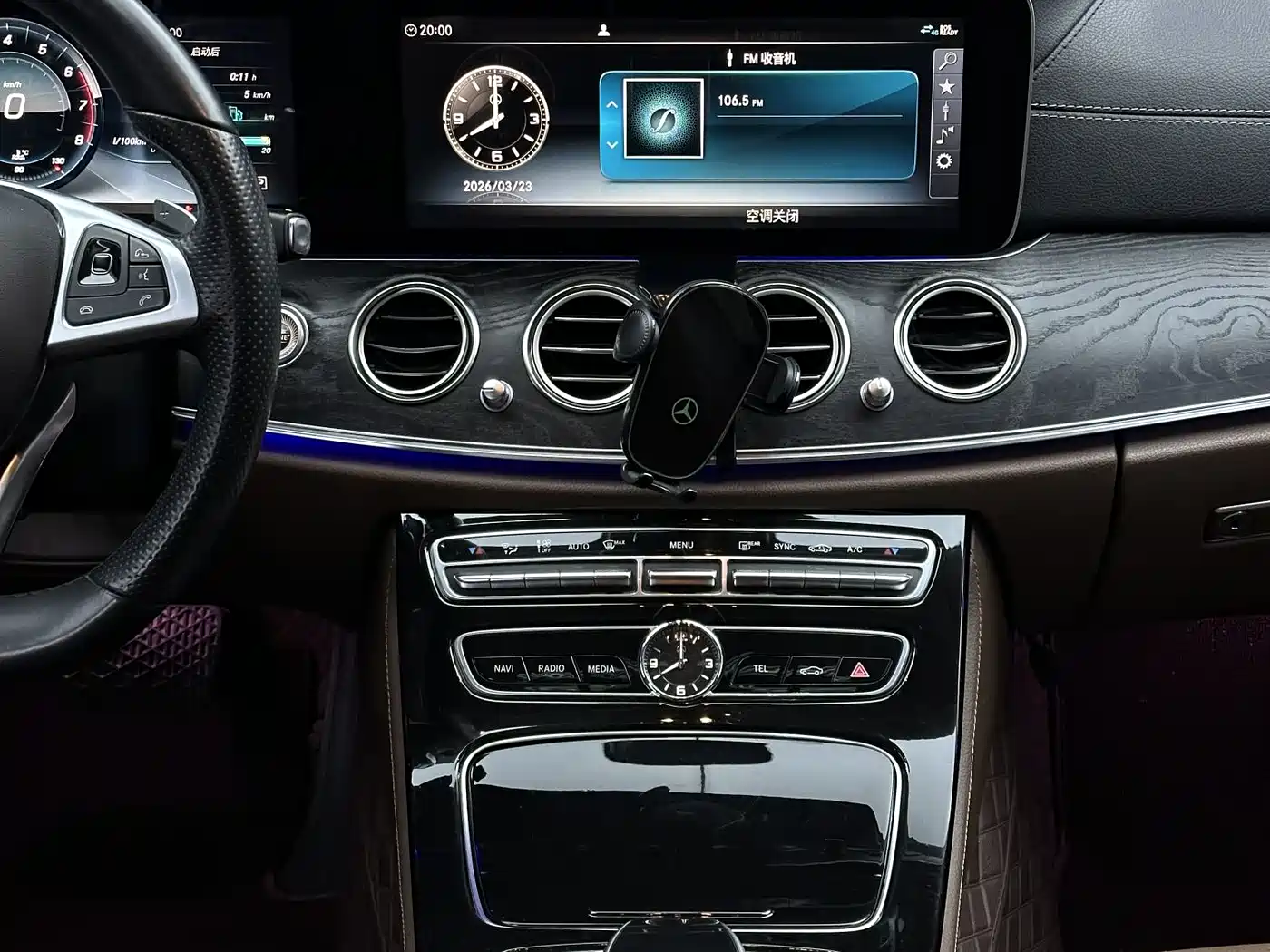 Mercedes-Benz E-Class 2016 E 200 L Sport Type фото 6