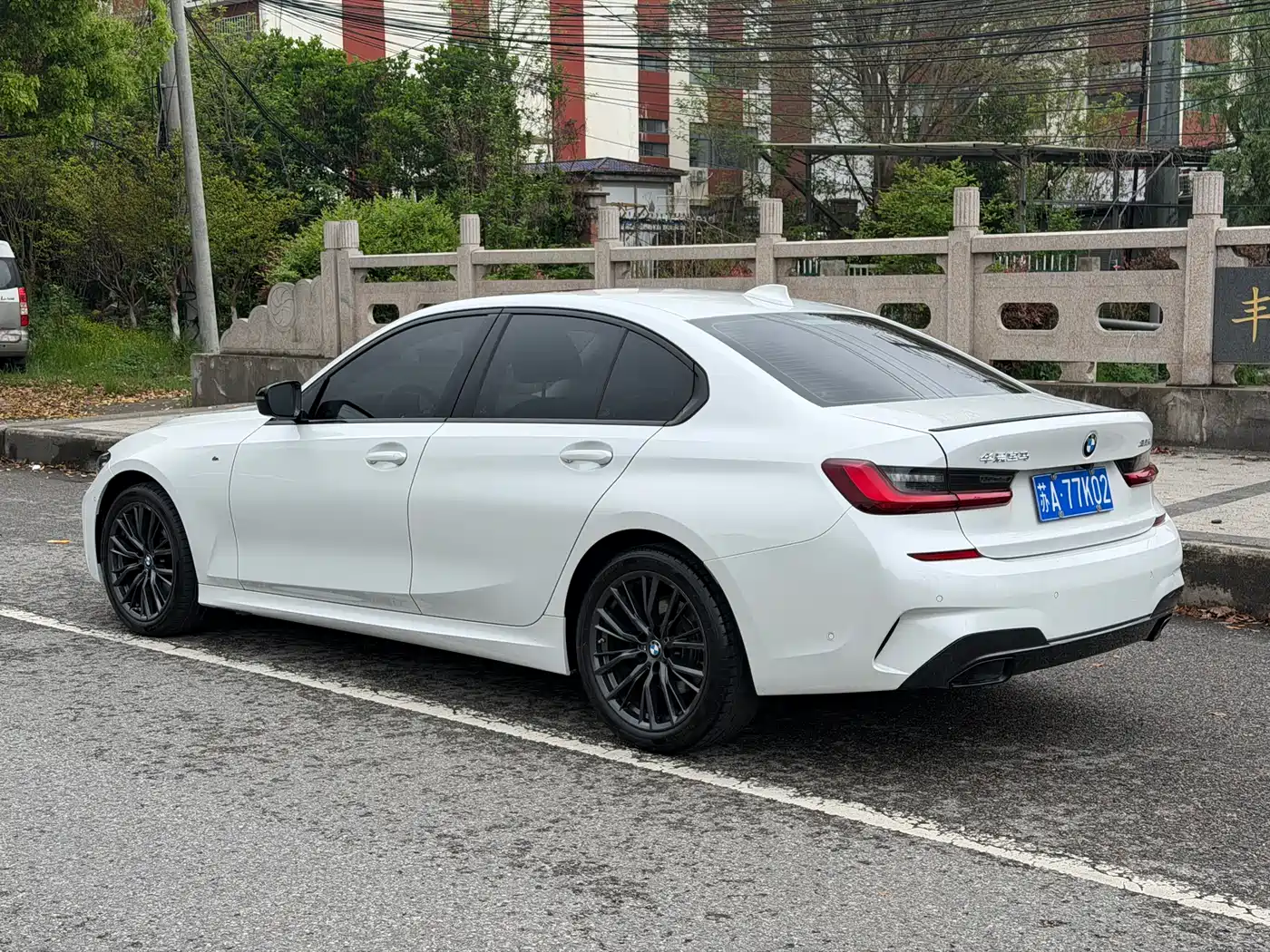 BMW 3 Series 2022 Facelift 325i M Sport Shadow Edition фото 4