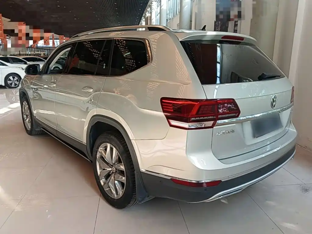 صورة 5 - Volkswagen Teramont