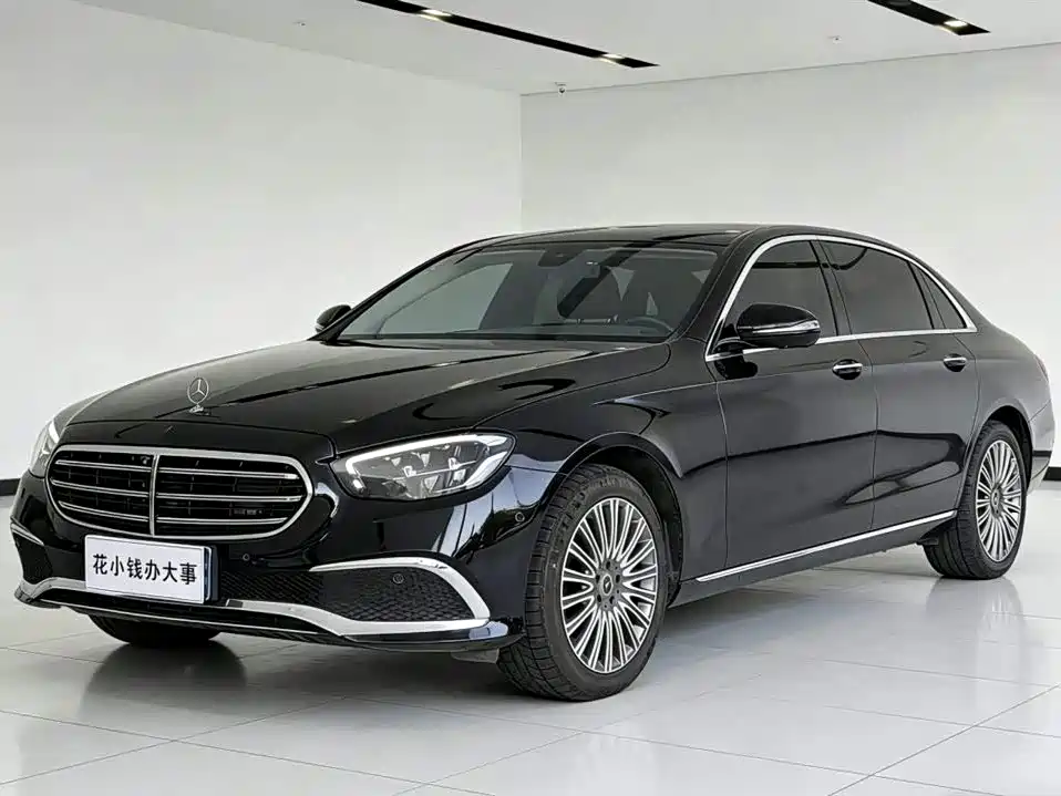Mercedes-Benz E-Class 2022 E 300 L Fashion фото 2