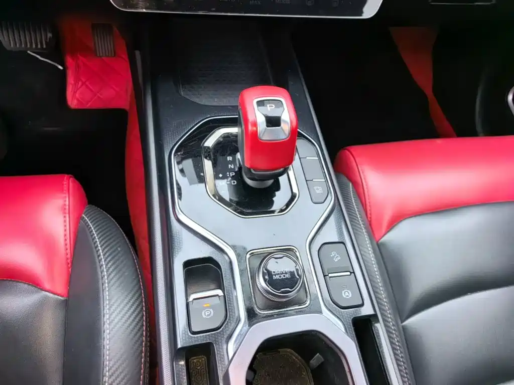 Фото 14 - Geely ICON