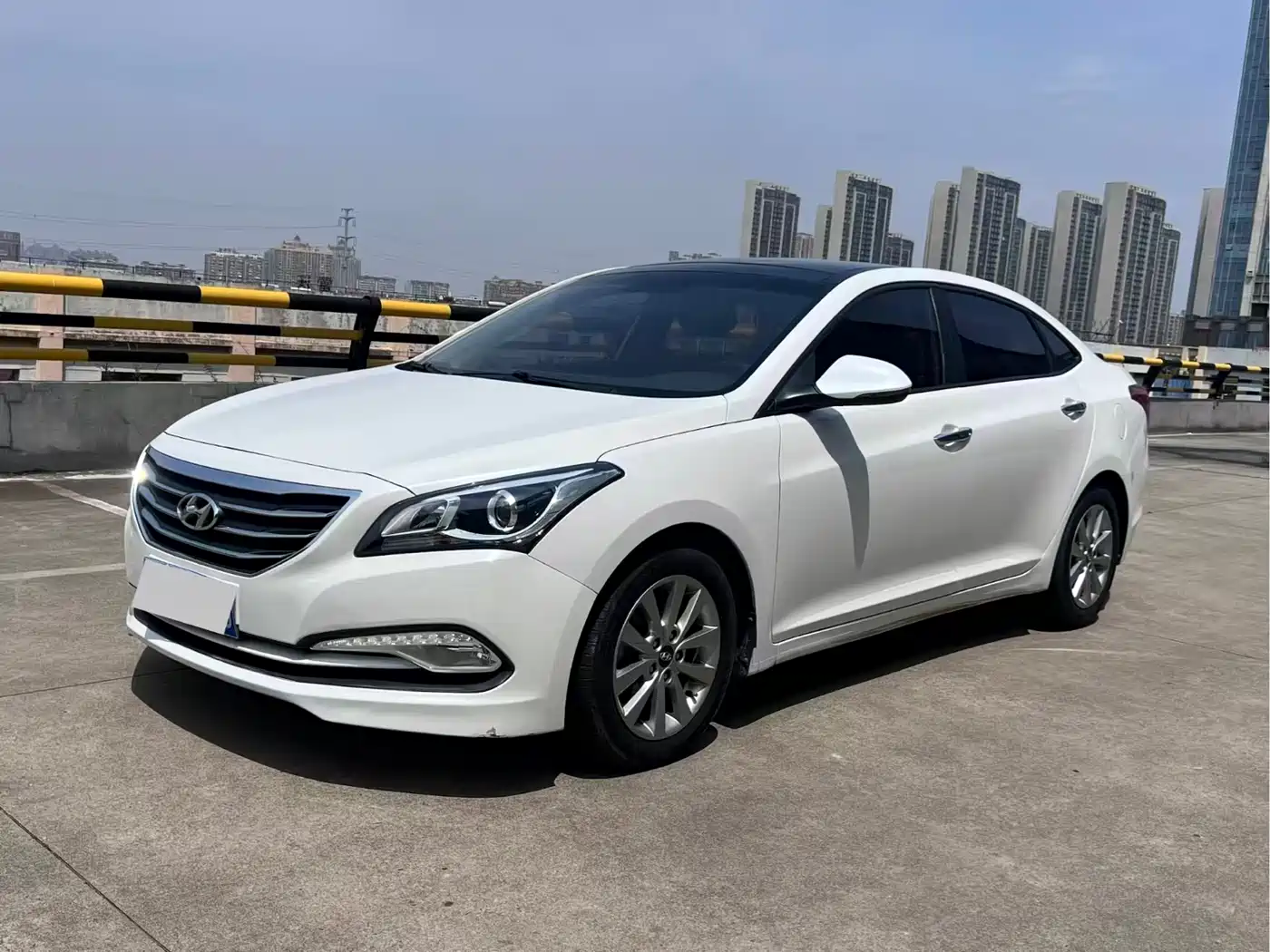 Hyundai Mistra 2014 1.8L Auto Smart GLS