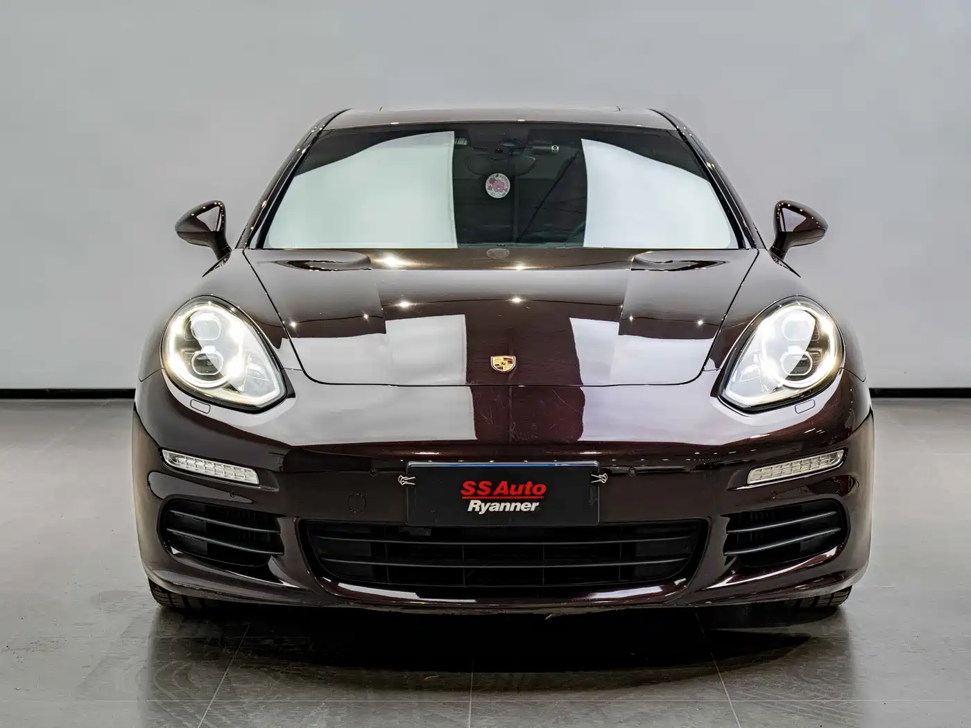 Porsche Panamera 2014 Panamera 3.0T фото 2