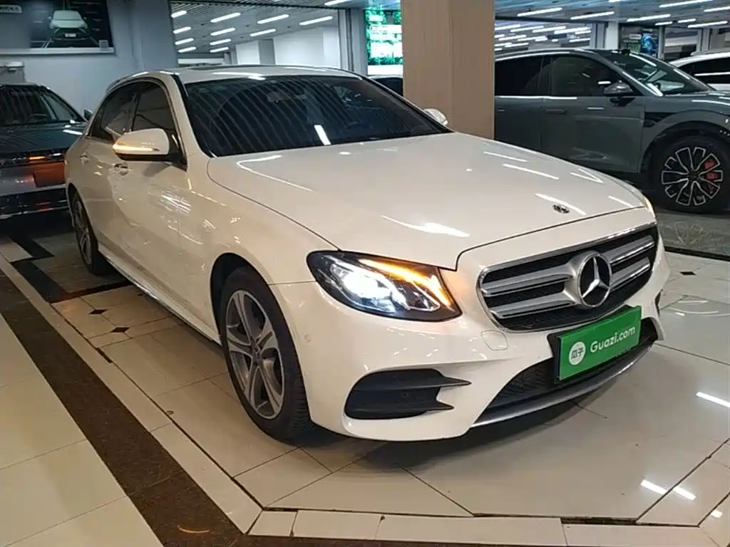 Mercedes-Benz E-Class 2019 E 200 L Sport фото 4