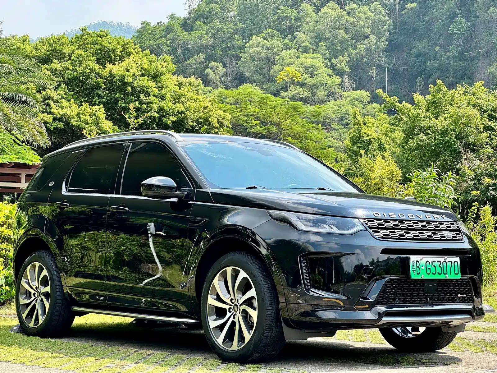 صورة 3 - Land Rover Discovery Sport PHEV