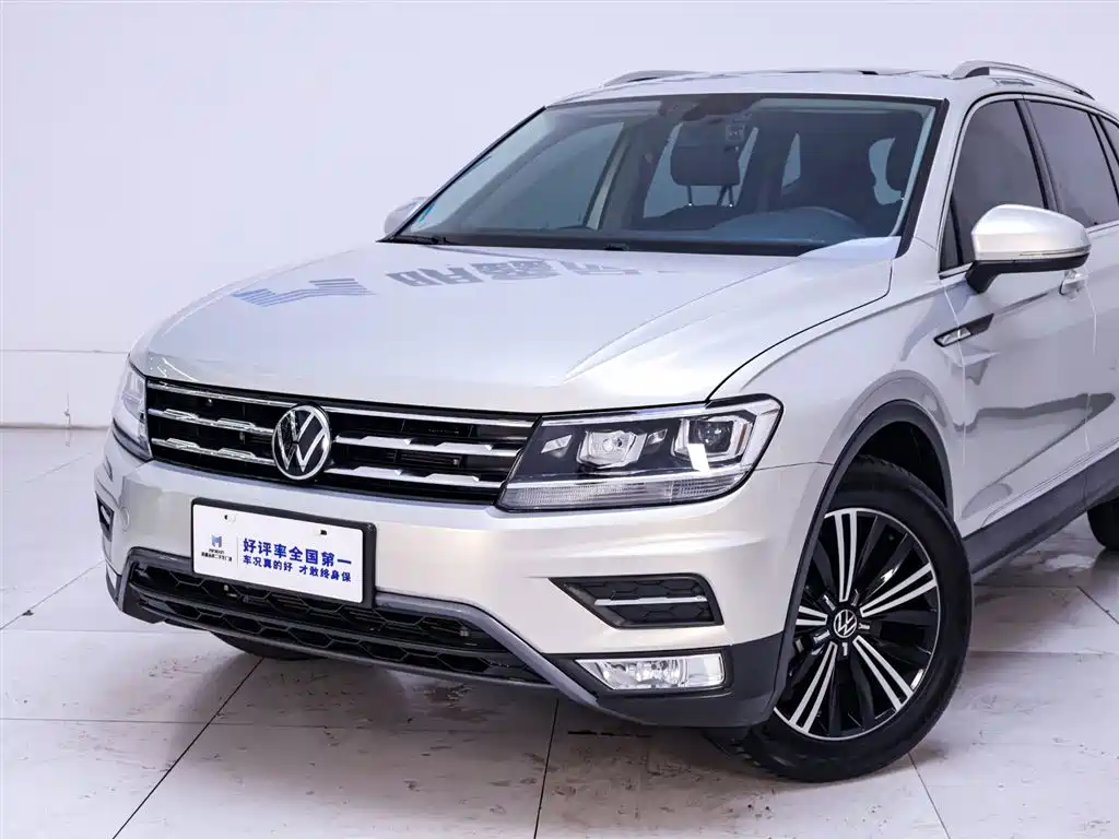 Volkswagen Tiguan L 2020 330TSI Auto 2WD Panorama Comfort China VI фото 3