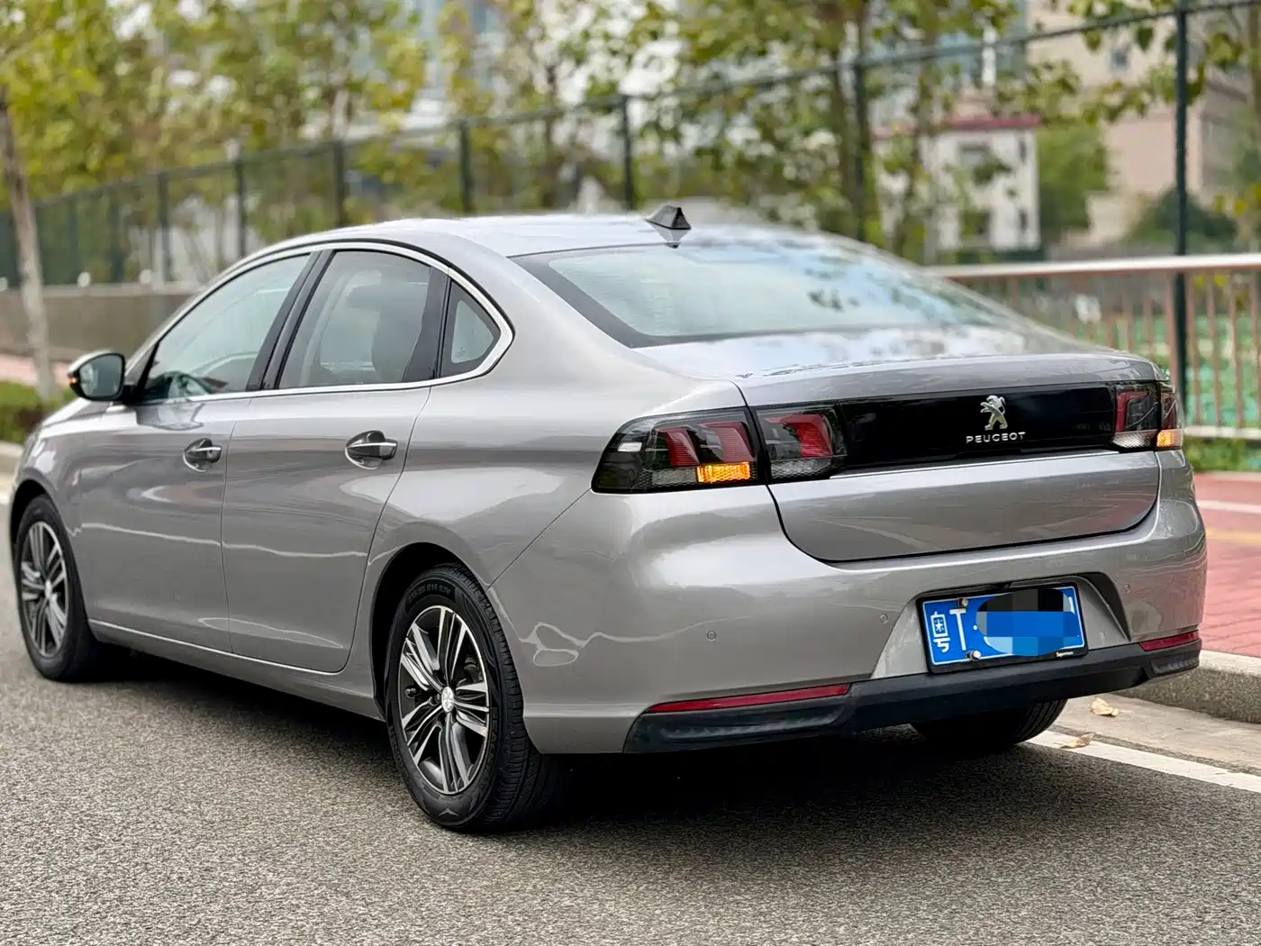 Peugeot 308 2016 230THP Automatic Luxury фото 10