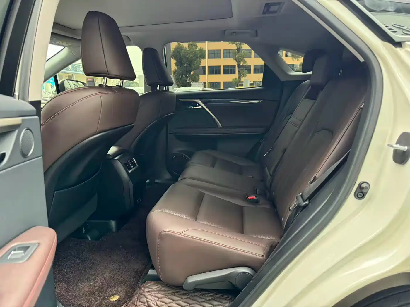 Lexus RX 2020 Facelift 300 AWD Elegance Edition фото 5
