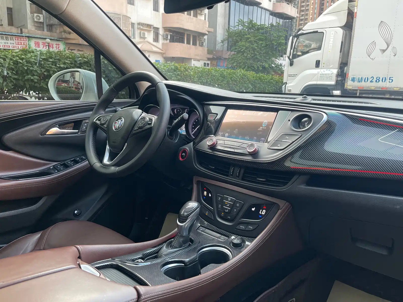 صورة 14 - Buick Envision Plus
