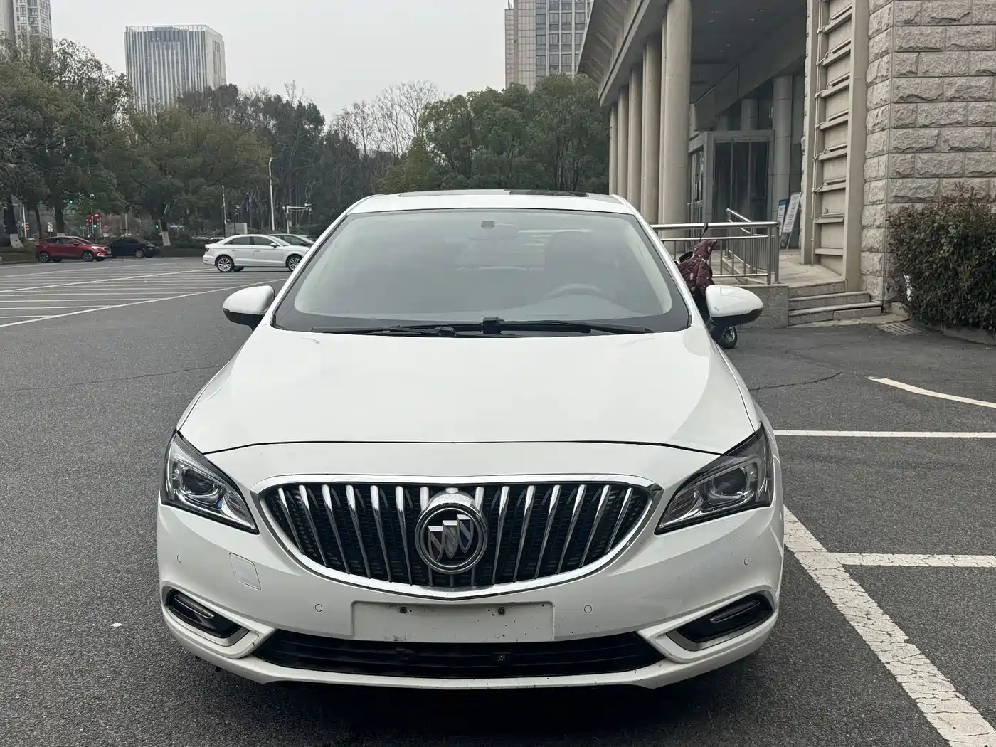 Buick Verano 2015 Sedan 20T Dual-clutch Luxury фото 2