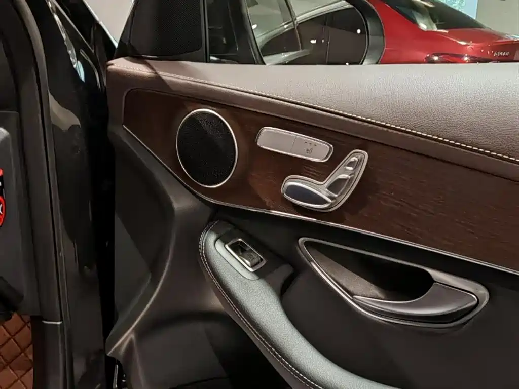 Mercedes-Benz GLC 2022 Model GLC 300 L 4MATIC Dynamic Edition фото 12