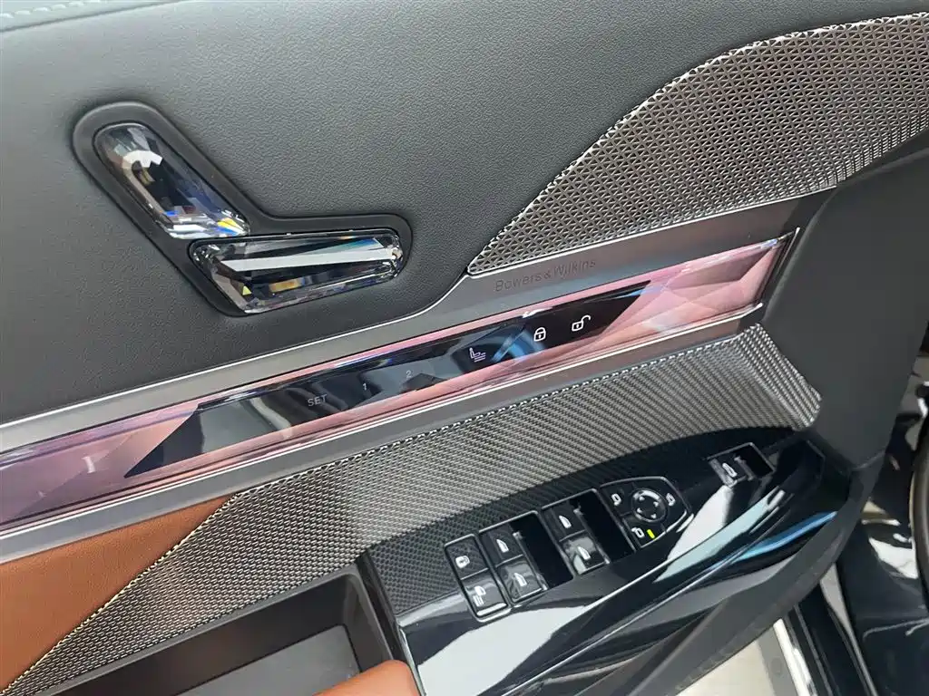 BMW i7 2023 eDrive50L Premium Luxury Package фото 10