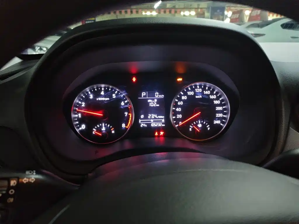 Hyundai Elantra 2018 1.6L Automatic Pleasing Edition GL China VI фото 12