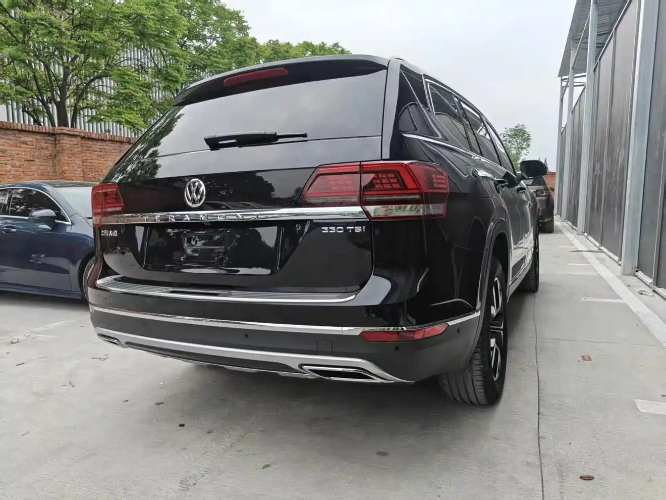 Volkswagen Teramont 2020 330TSI 2WD Luxury China VI фото 14