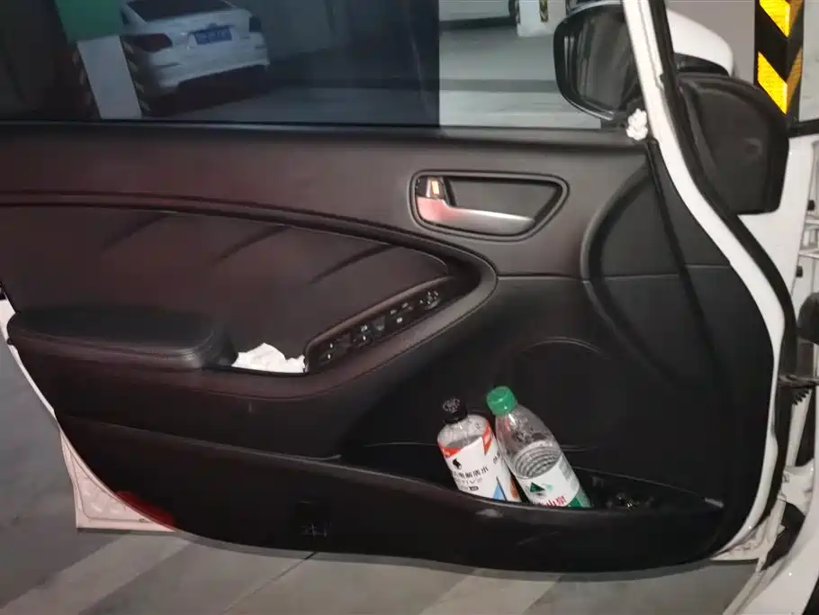 Kia K3S 2014 1.6L Automatic GL фото 7