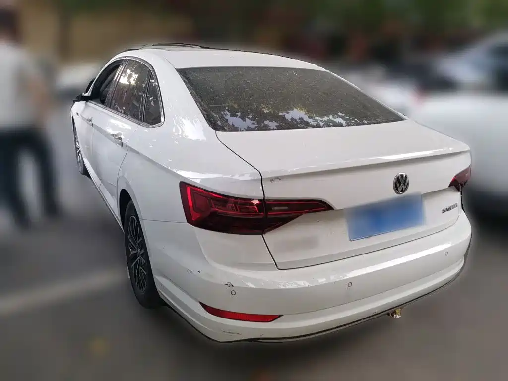 Photo 4 - Volkswagen Sagitar