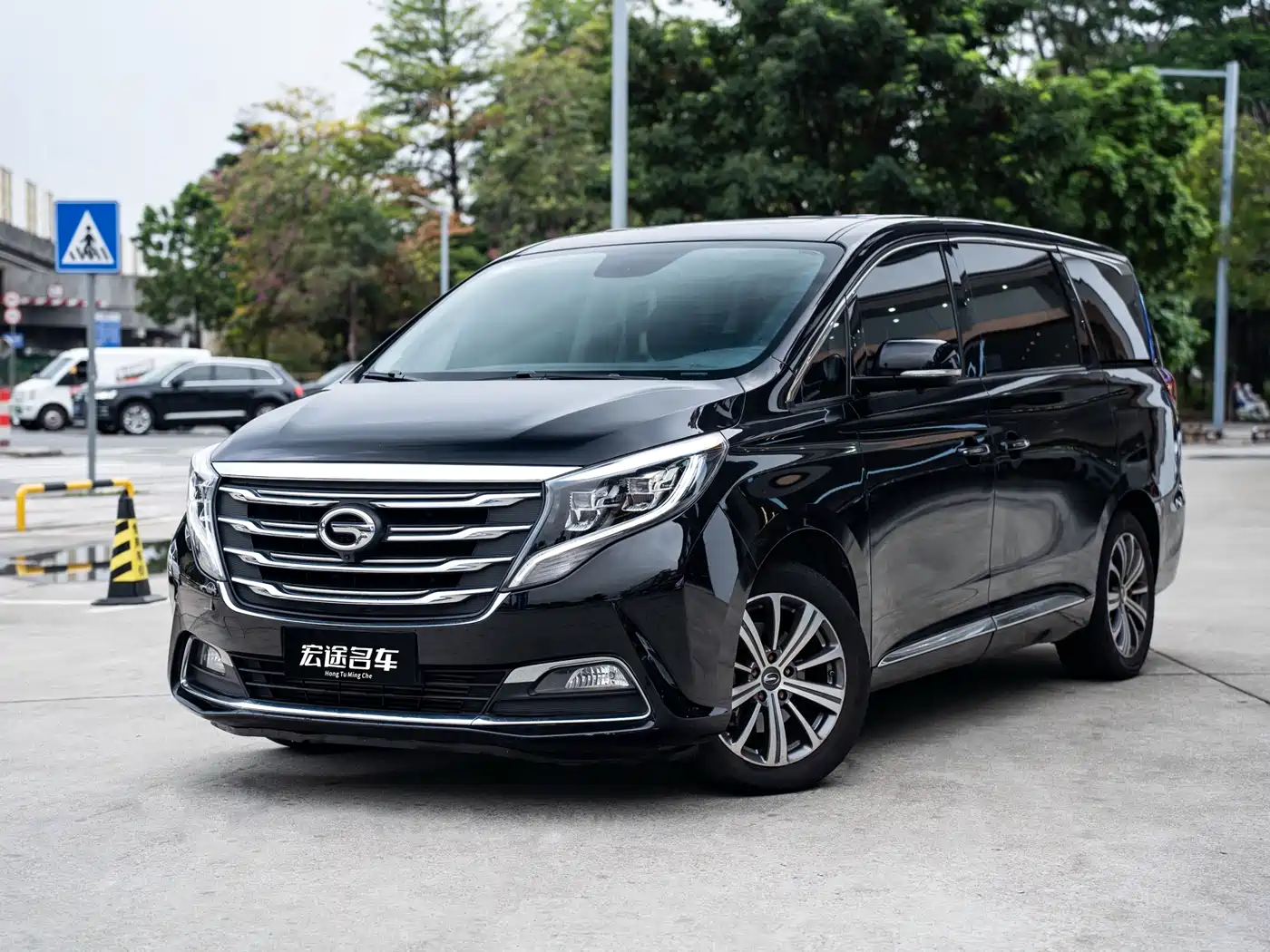 GAC Trumpchi Trumpchi M8 2018 320T Premium Edition