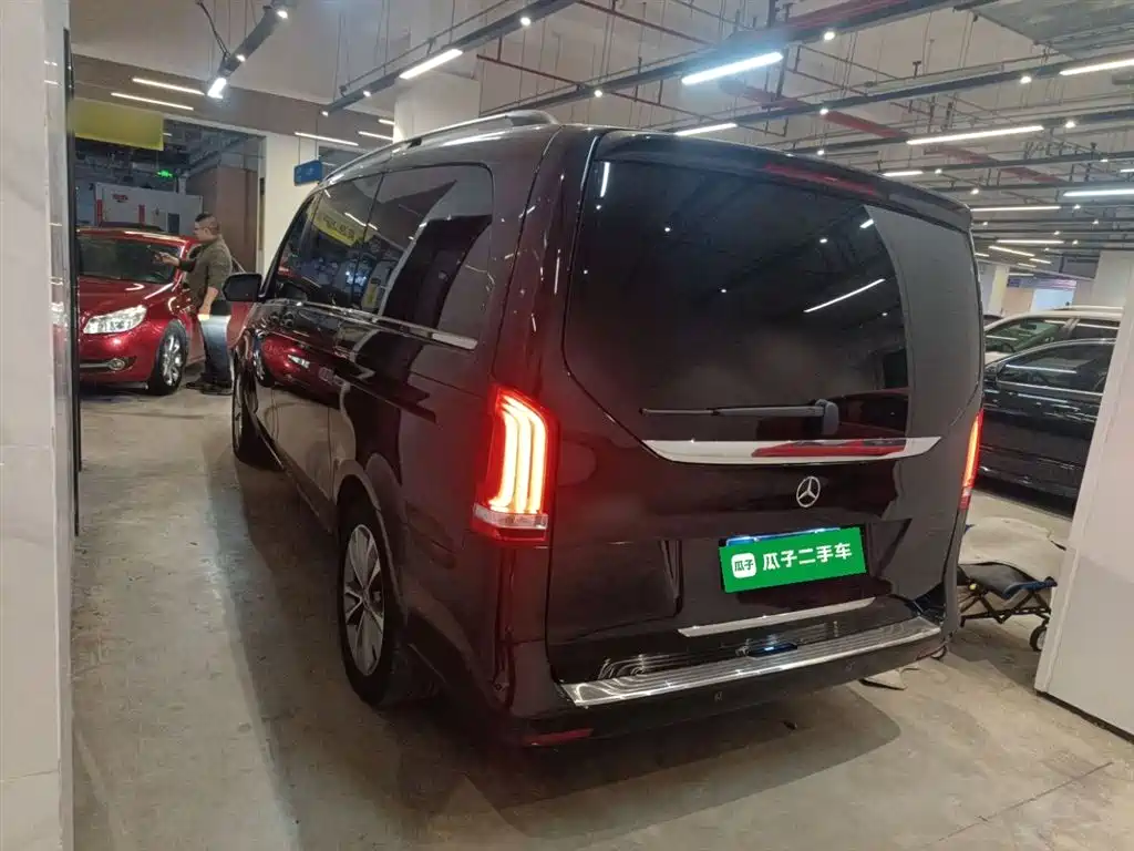 Mercedes-Benz V-Class 2020 V 260 Navigator Edition фото 23