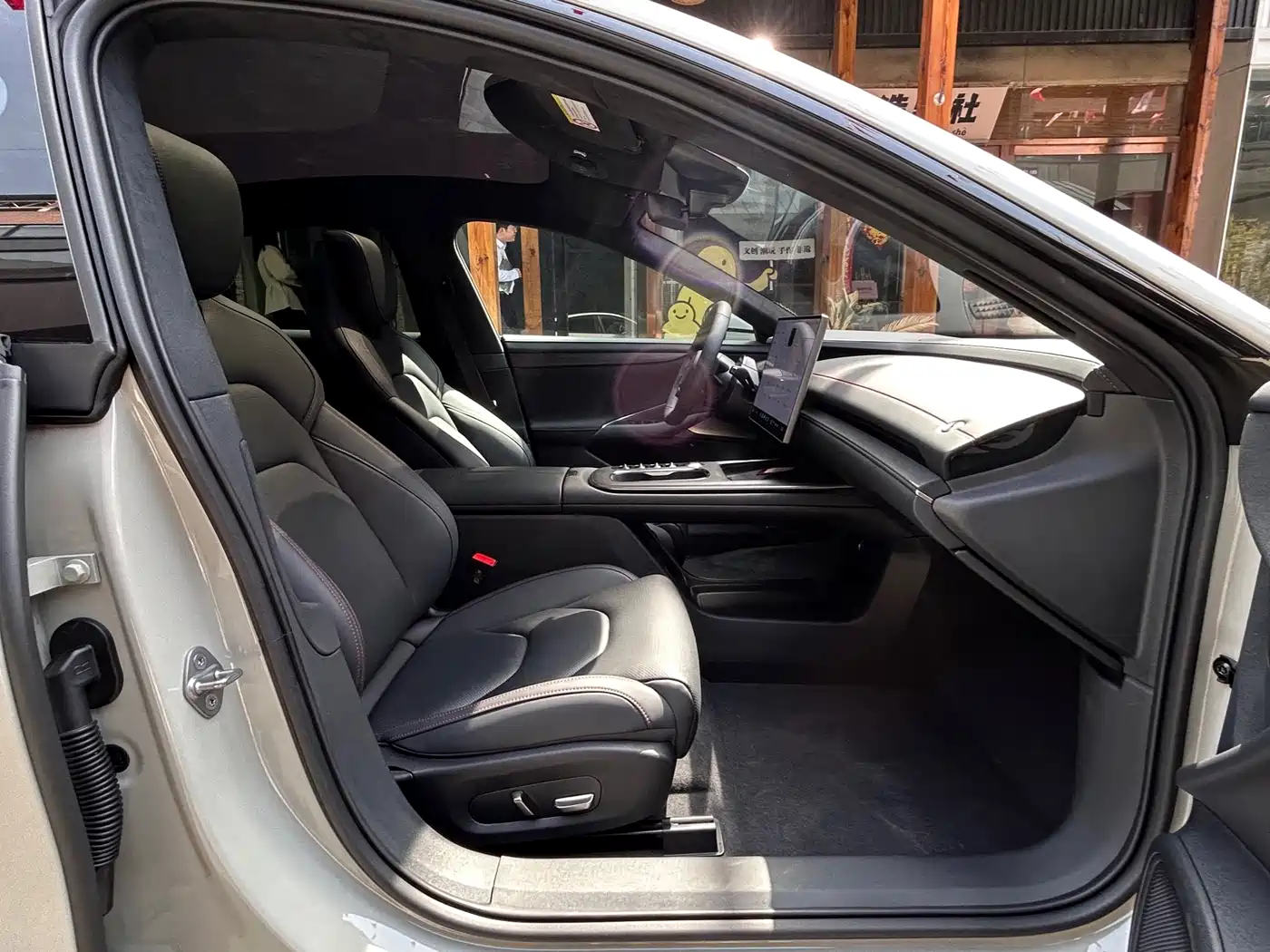 XIAOMI CAR XIAOMI SU7