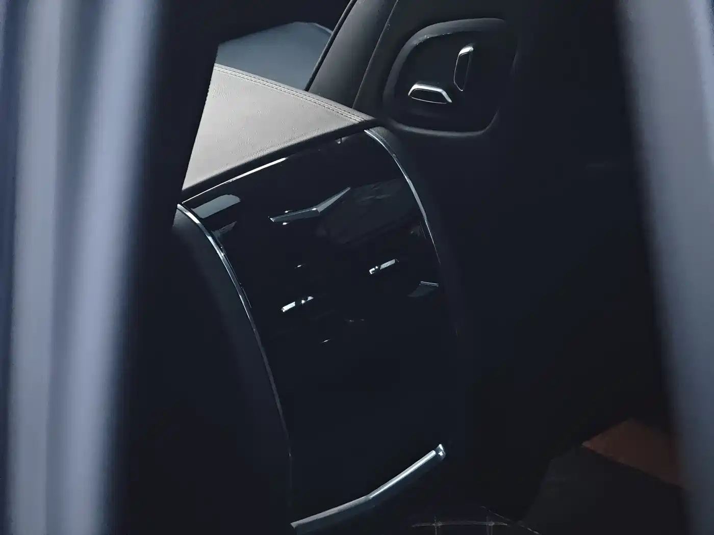 Cadillac CT6 2022 28T Luxury фото 12