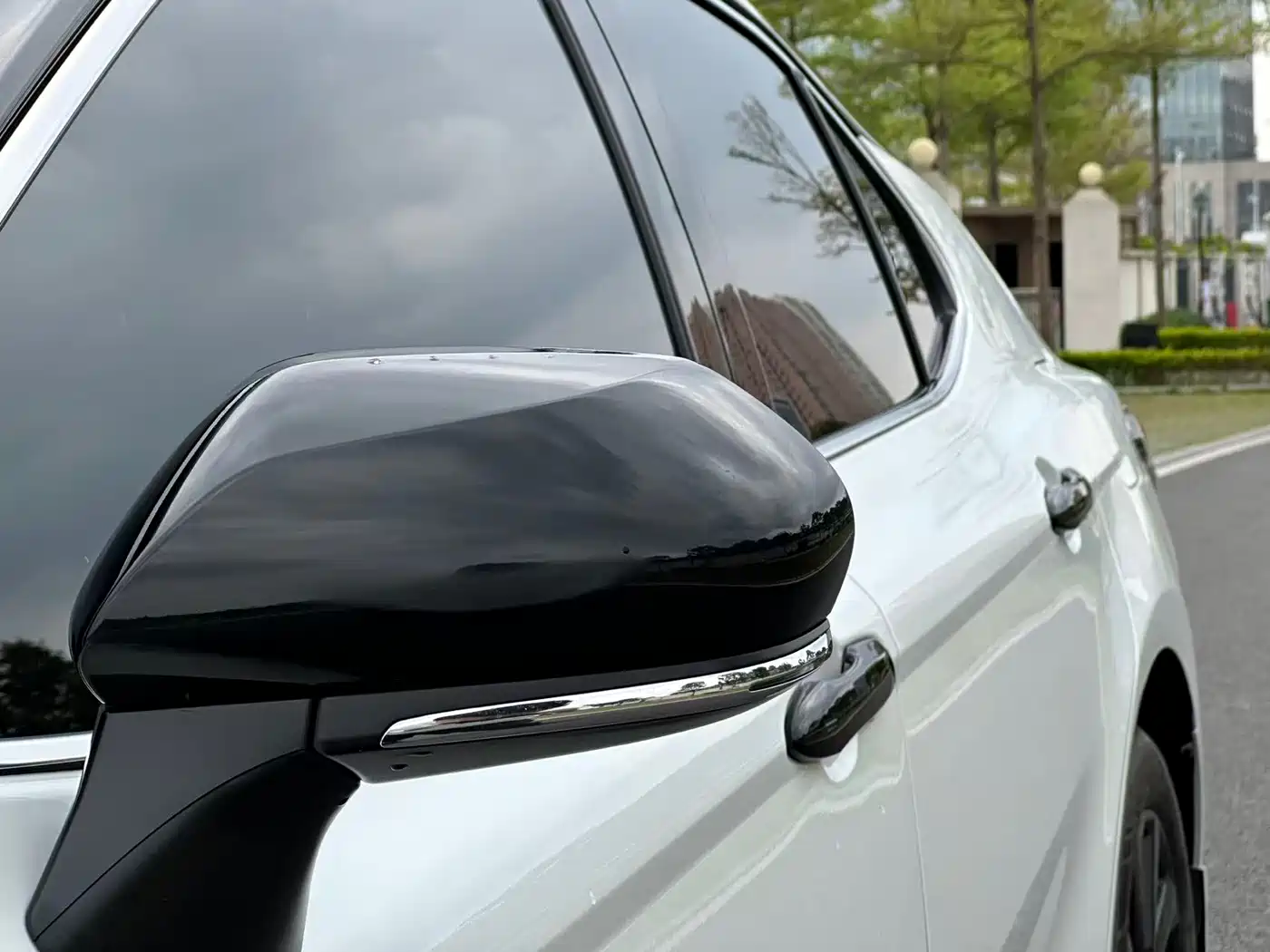 Toyota Camry 2021 2.0G Luxury Edition фото 10