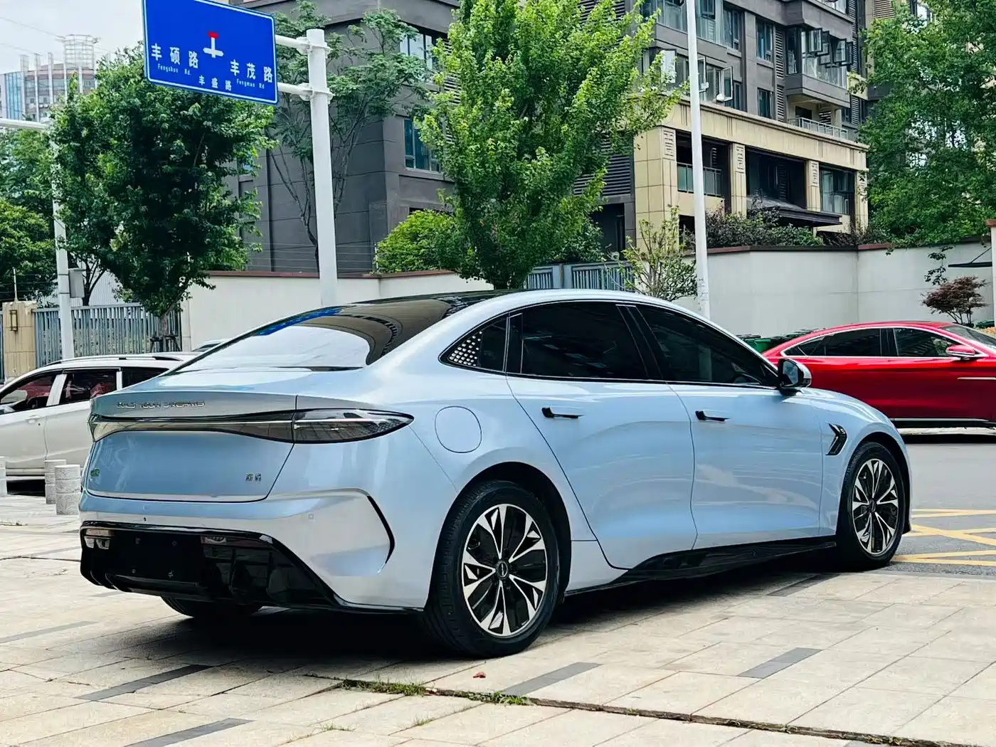 BYD Seal 2022 550km Standard Range RWD Premium фото 14
