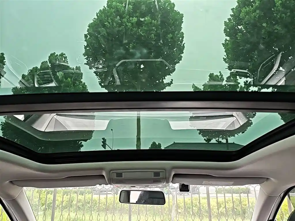 VOLKSWAGEN TU KAI
