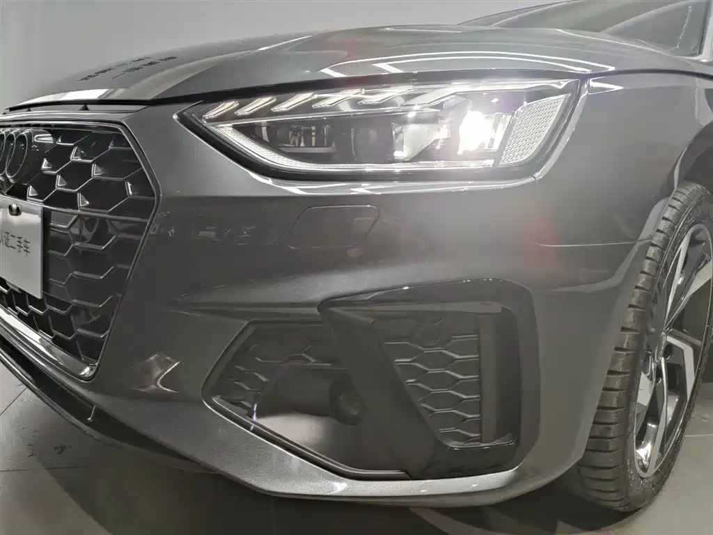 Audi A4L 2023 40 TFSI Bang&Olufsen Starlight Edition фото 27