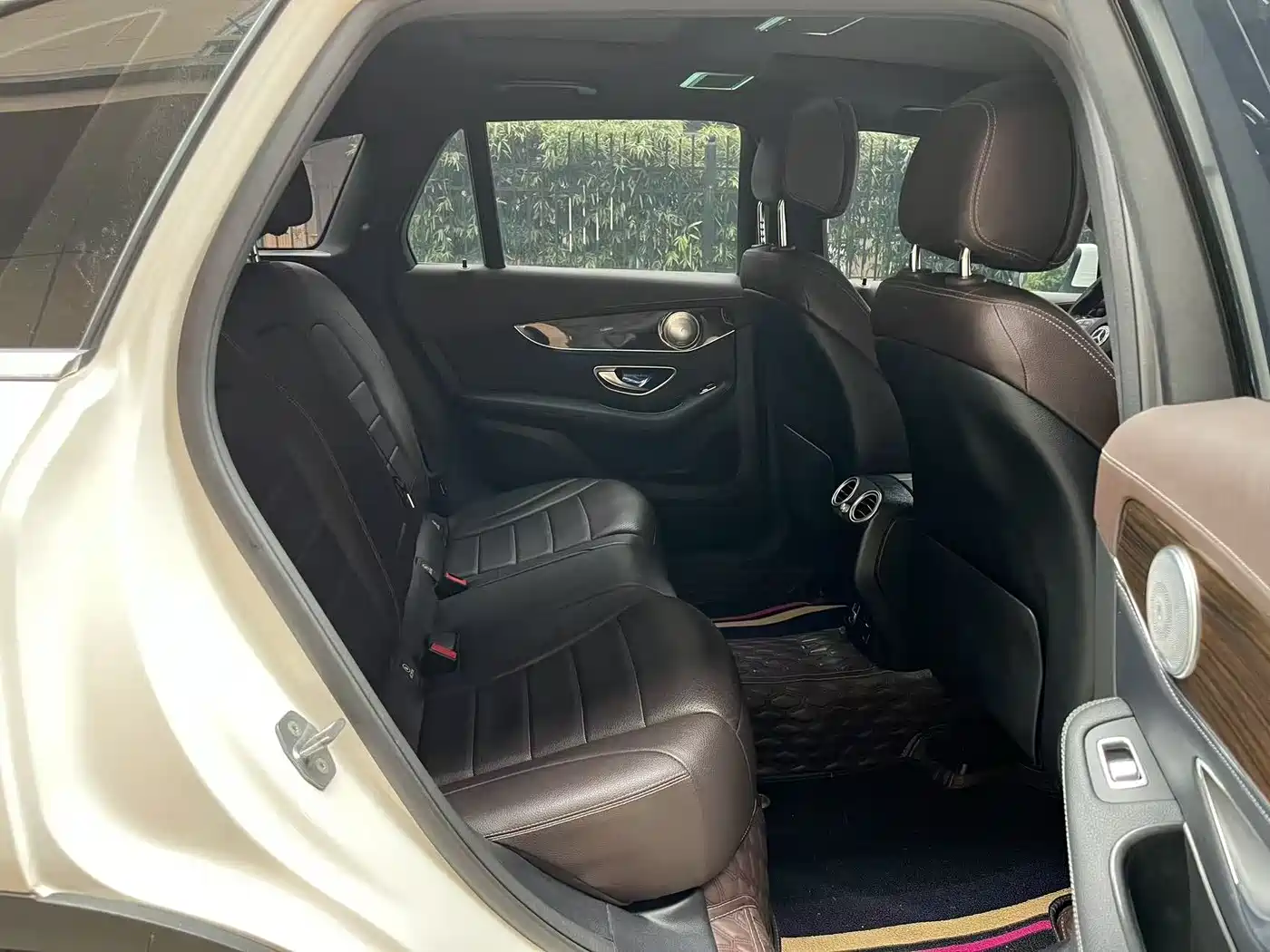 Mercedes-Benz GLC 2019 Facelift GLC 260 L 4MATIC Luxury фото 12