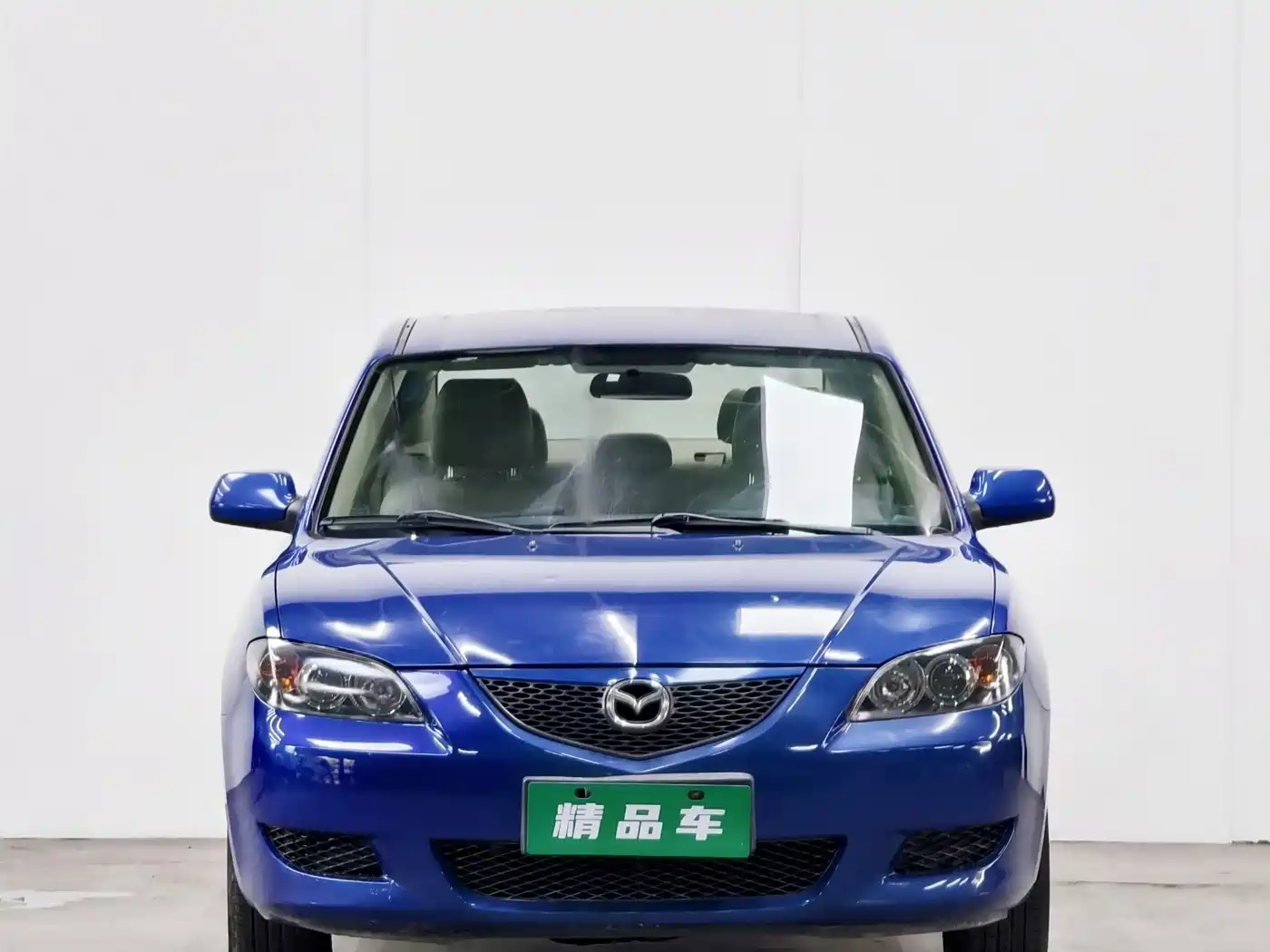 Photo 2 - Mazda 3