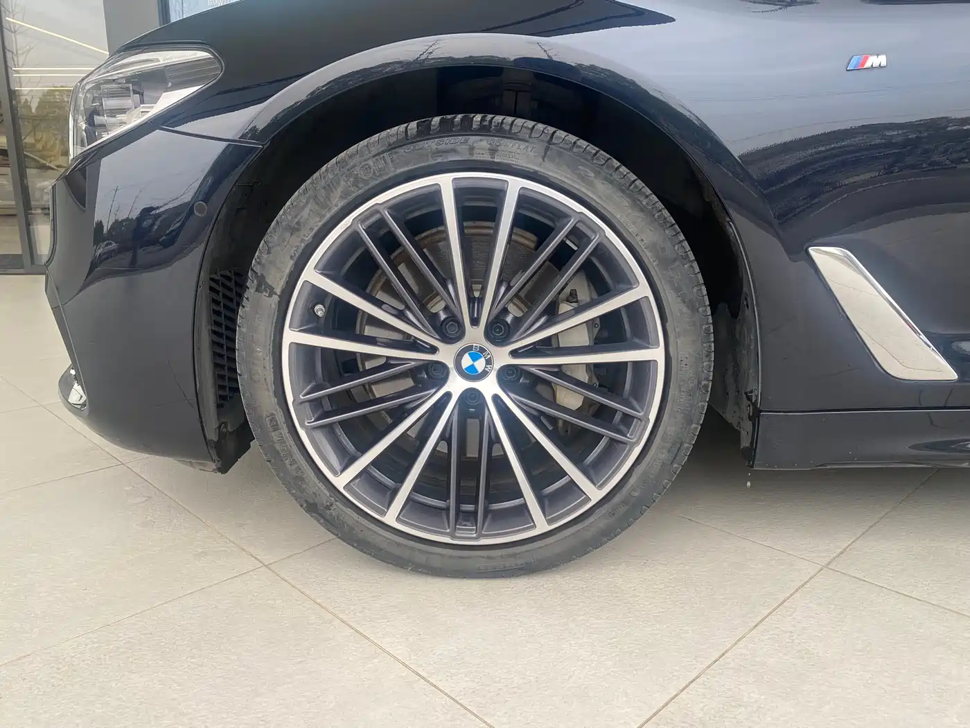 BMW 5 Series 2020 530Li Leading M Sport Package фото 12