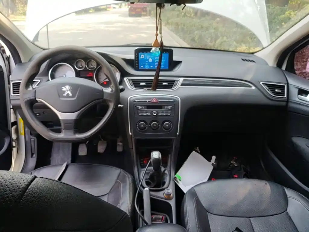 Peugeot 308 2017 2014 Model Joy Edition Classic 1.6L Manual Superior Style