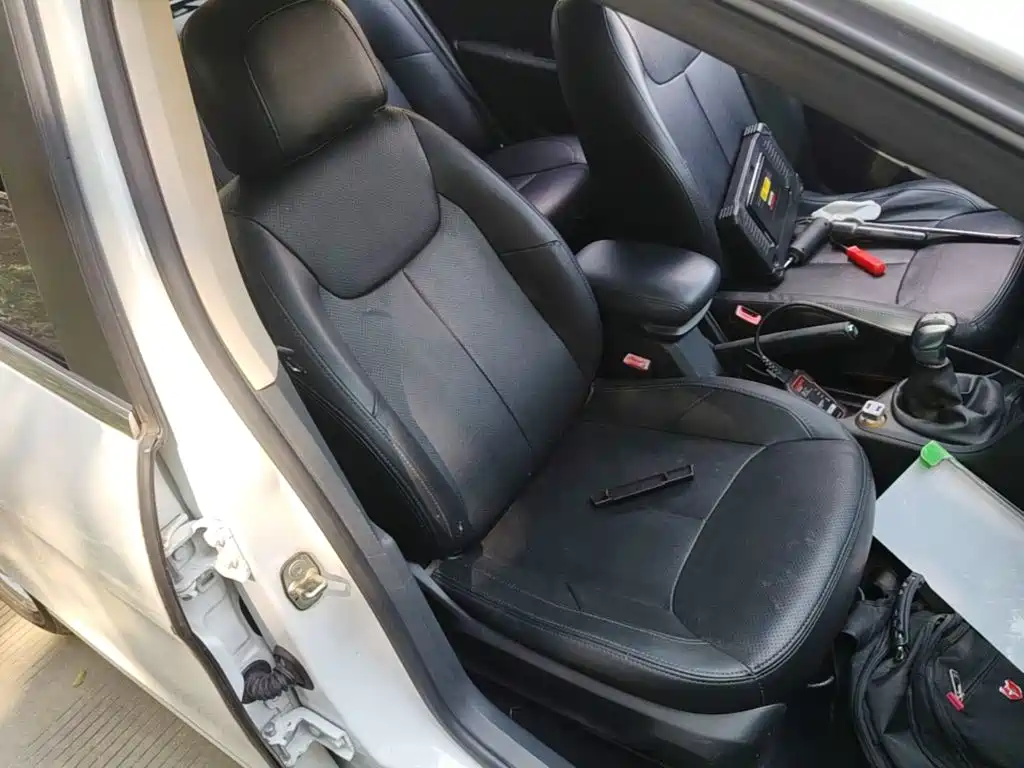 Peugeot 308 2017 2014 Model Joy Edition Classic 1.6L Manual Superior Style