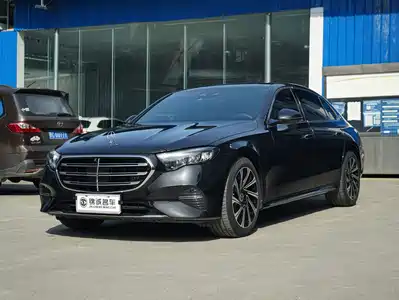 Mercedes-Benz E