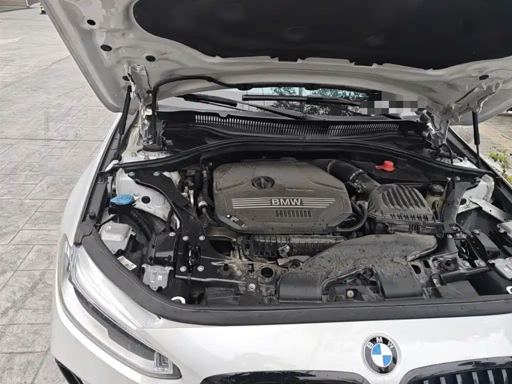 BMW 1 Series 2022 120i M Sport Shadow Edition фото 22