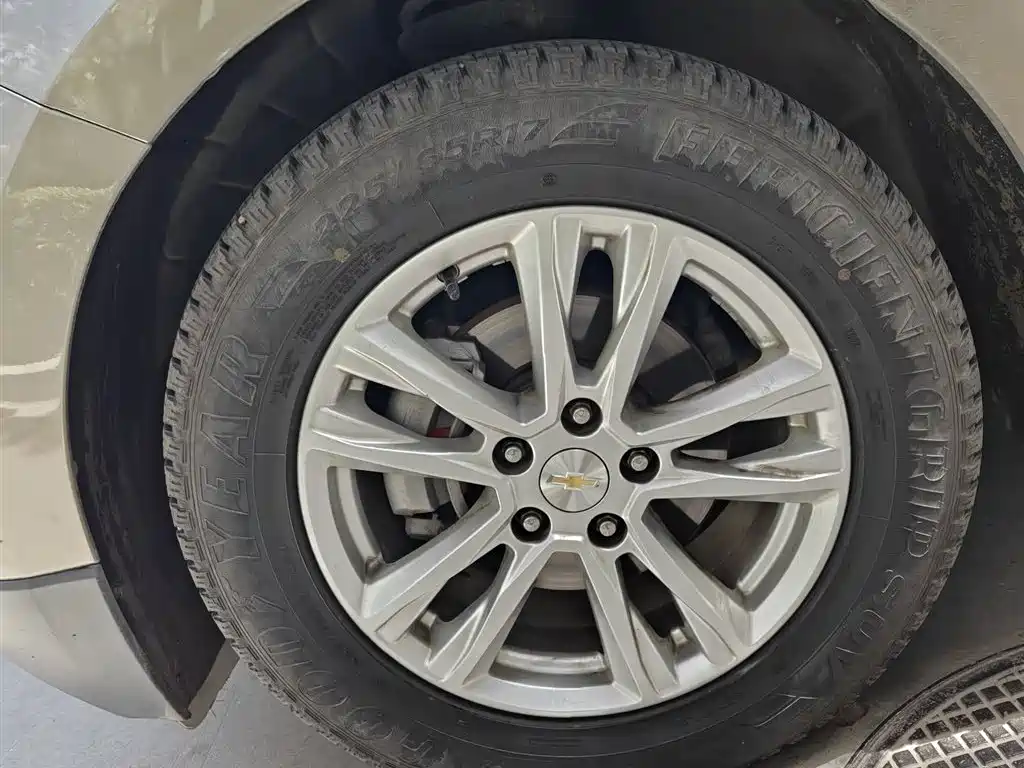 Chevrolet Equinox 2018 535T Automatic Control Edition фото 13