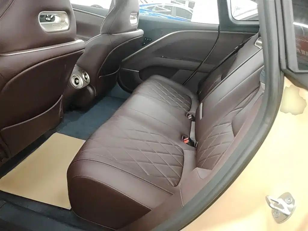 Avatr 11 2025 Max Extended Range Edition фото 17