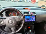 Photo 5 - Suzuki Swift