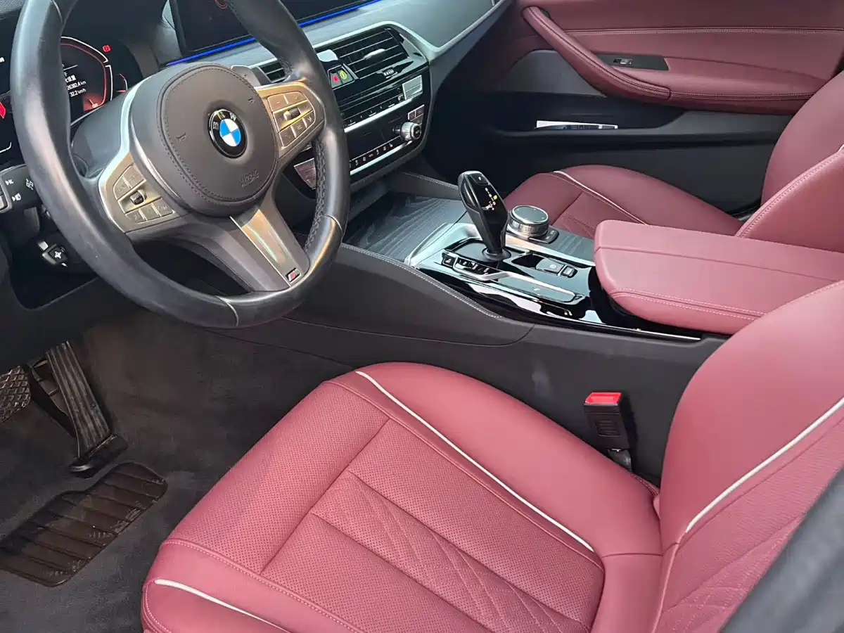 BMW 5 Series 2023 530Li Leading M Sport Package фото 4