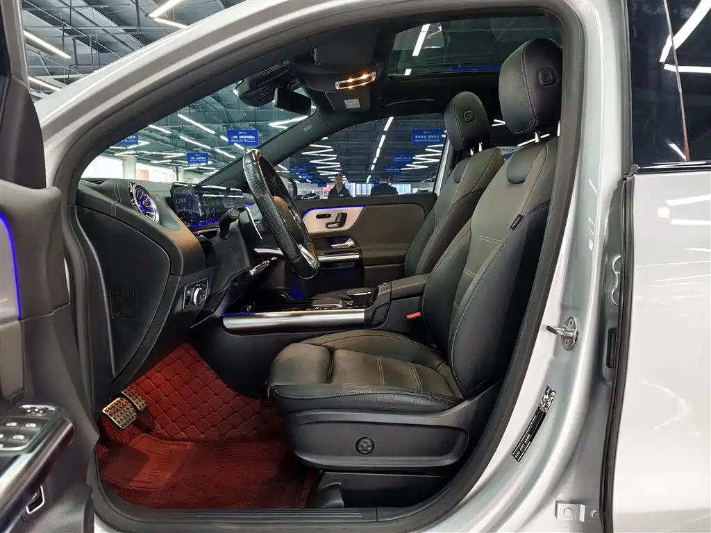 Mercedes-Benz GLA AMG 2022 AMG GLA 35 4MATIC фото 4