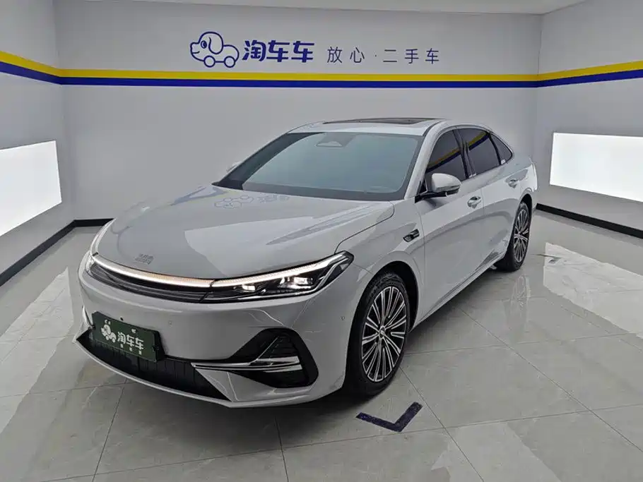 Geely Galaxy Galaxy A7 2025 EM-i