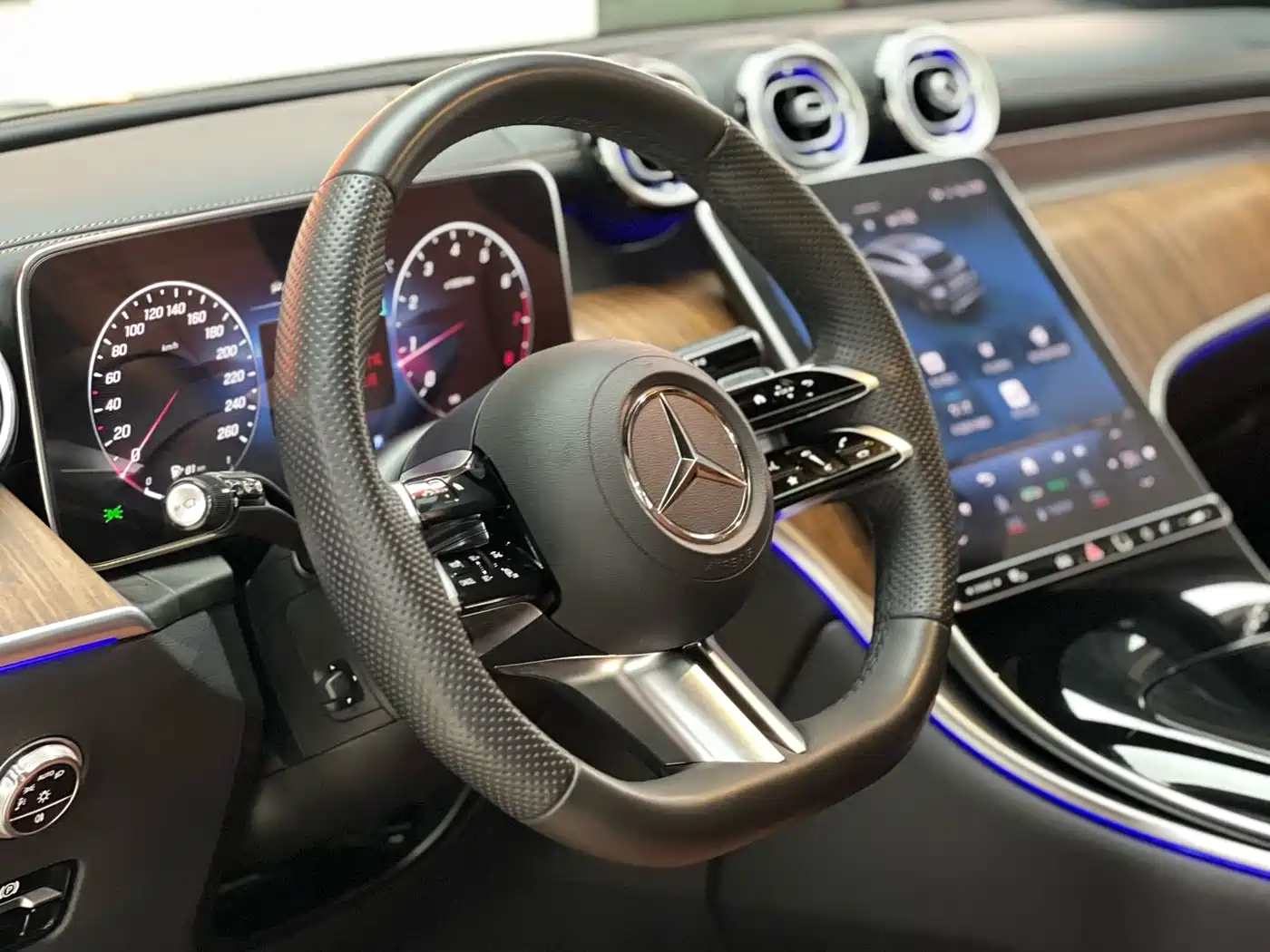 Фото 7 - Mercedes-Benz GLC