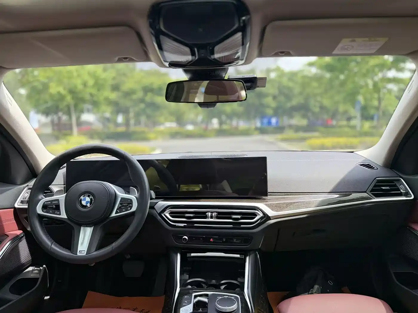 BMW 3 Series 2023 325Li M Sport Package фото 9