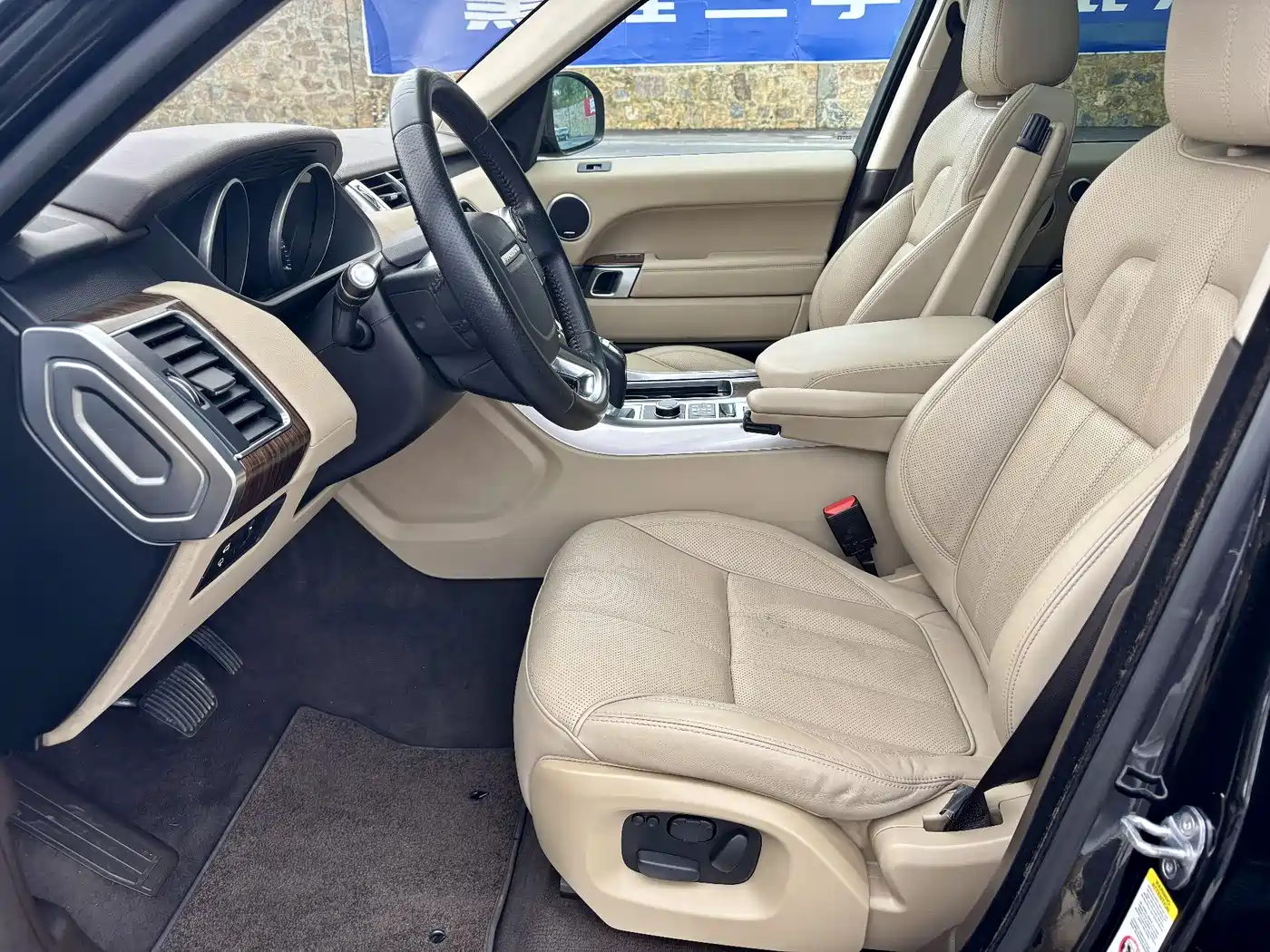 Land Rover Range Rover Sport 2015 3.0 SC V6 HSE фото 4